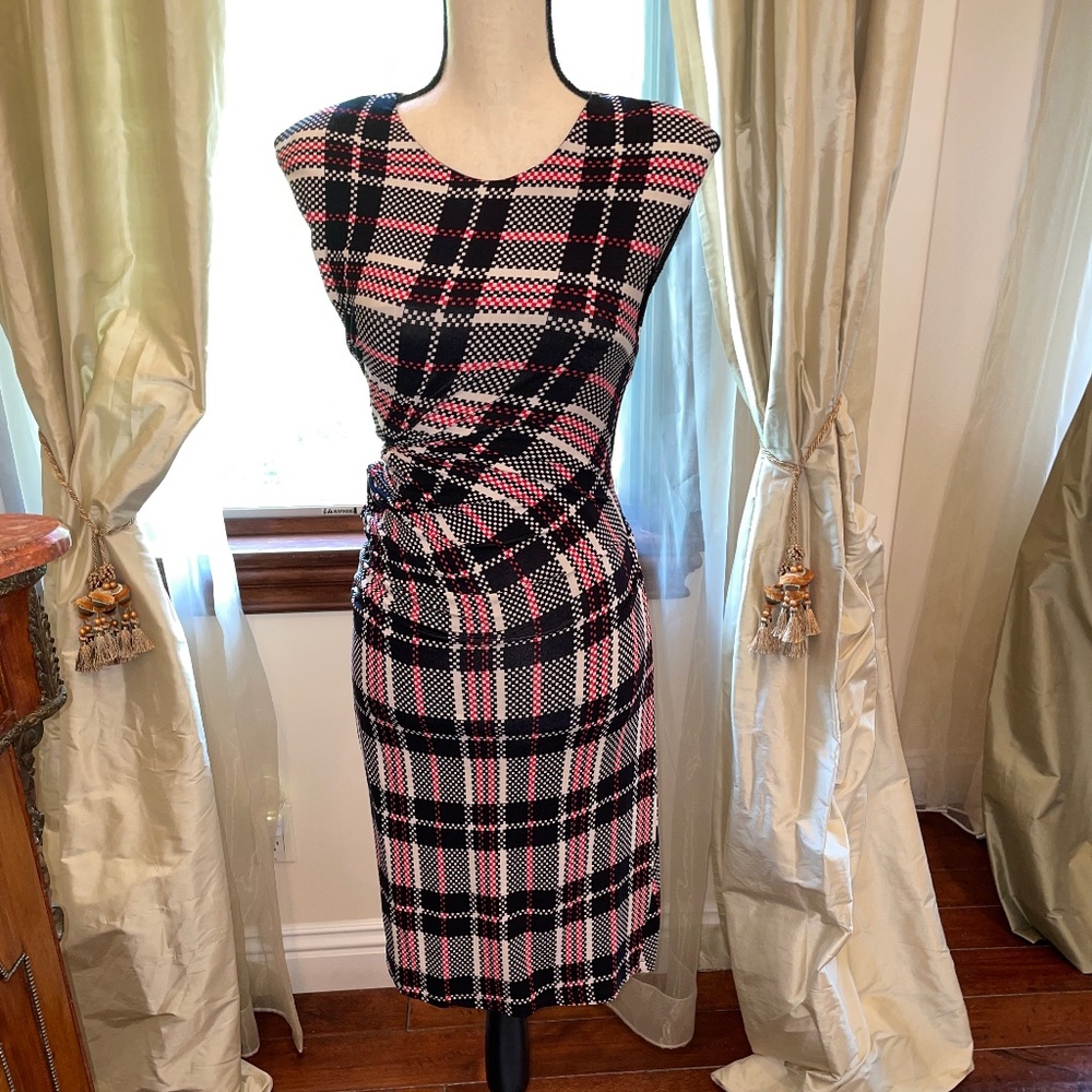 New Checkered red/white/blk stretch dress- fits size small to medium